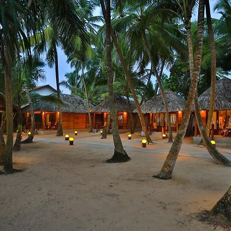 Thejan Beach Cabanas Бентота Экстерьер фото