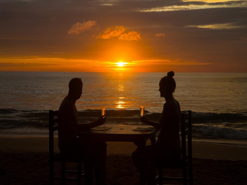 Thejan Beach Cabanas Бентота Экстерьер фото