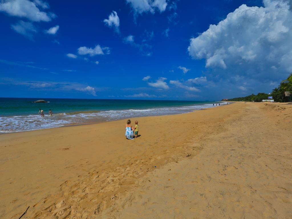 Thejan Beach Cabanas Бентота Экстерьер фото