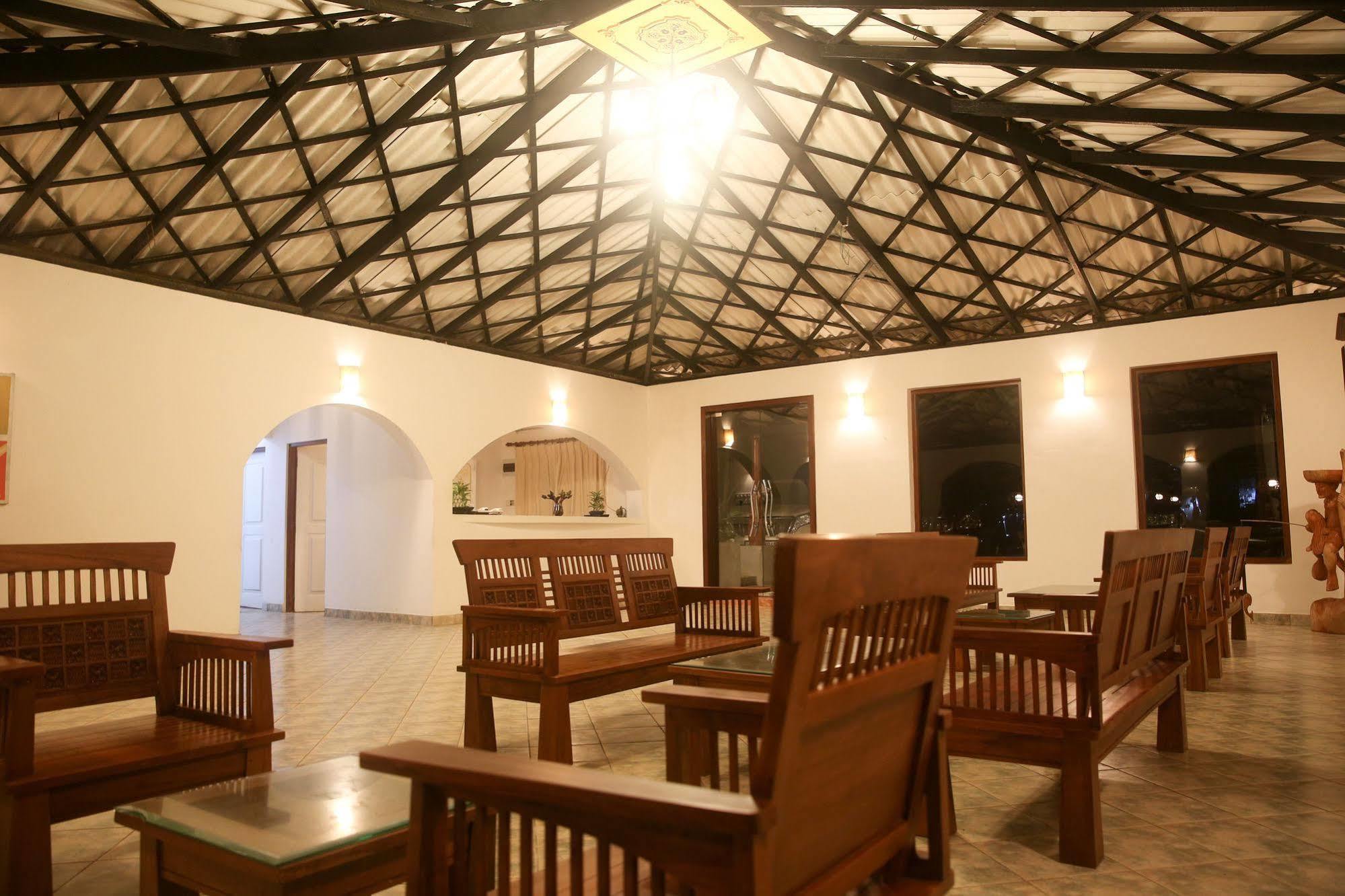 Thejan Beach Cabanas Бентота Экстерьер фото