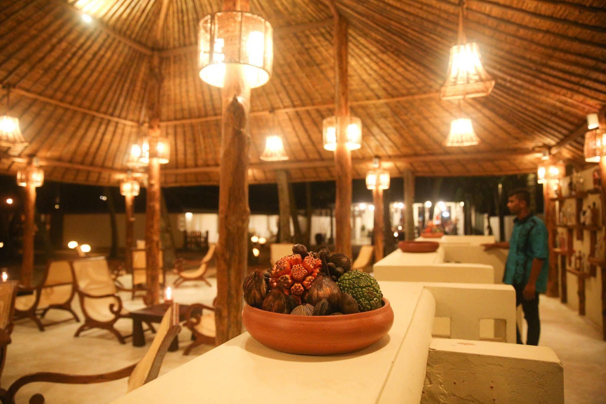 Thejan Beach Cabanas Бентота Экстерьер фото